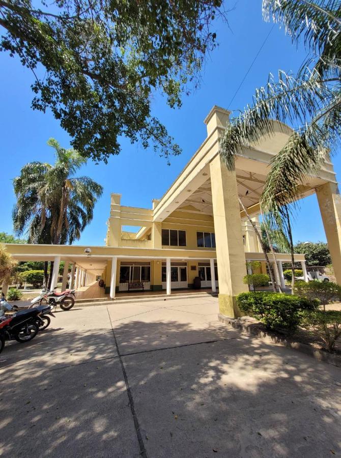 Hotel Portico Norte Tartagal Luaran gambar